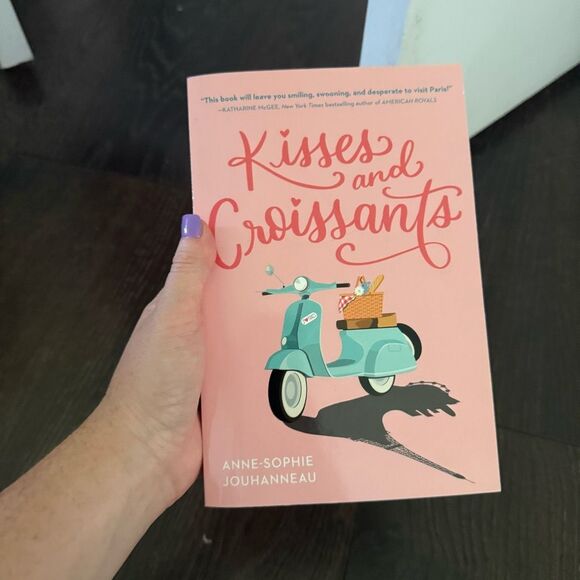 Kisses and Croissants by Anne Sophie Paperback Book - Picture 1 of 2